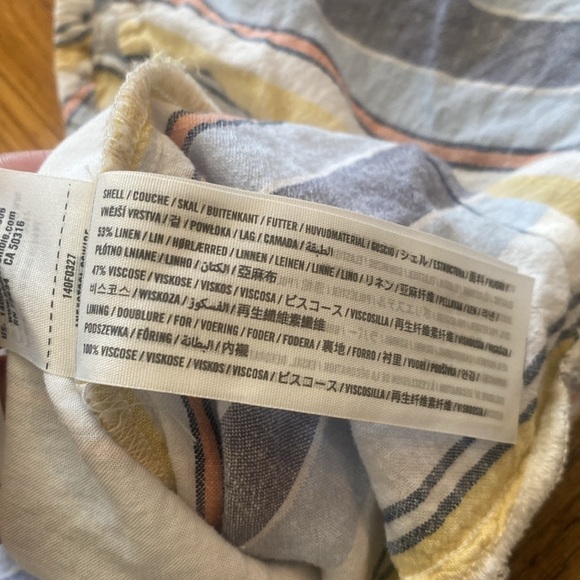 Abercrombie & Fitch Striped Puff Sleeve Button Down Size XS - Picture 10 of 12